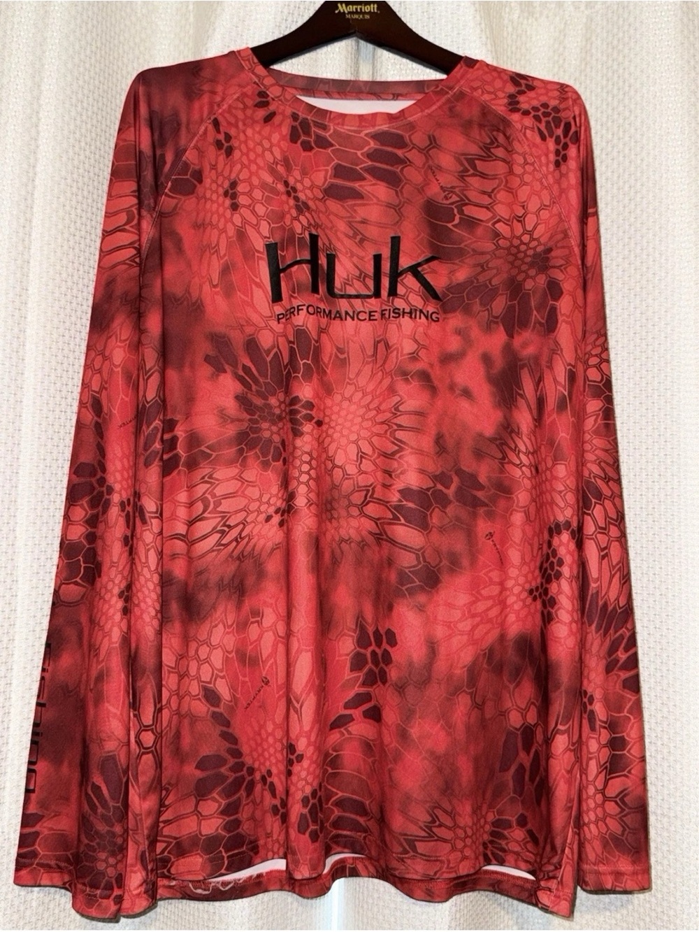Huk Fishing Performance Fishing Kryptek Shirt Mens XXL Red Reptilian Design - Picture 3 of 9